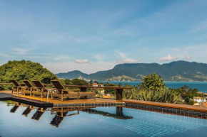 Casa Deck ao Mar - Casa com piscina de borda infinita com vista para o canal de Ilhabela